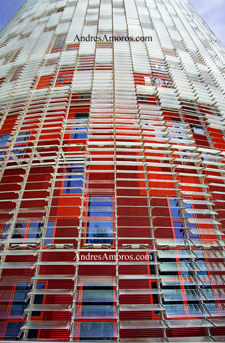 Rascacielos Torre Agbar de Jean Nouvel en Barcelona por Andrés Amorós